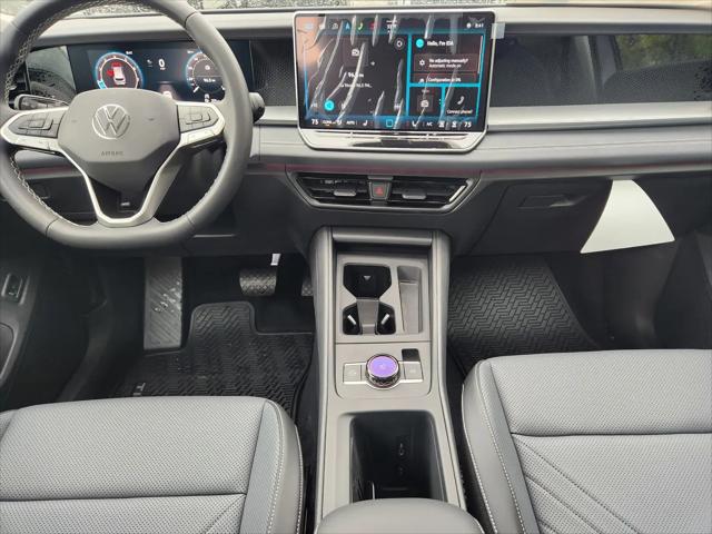 2025 Volkswagen Tiguan 2.0T SE