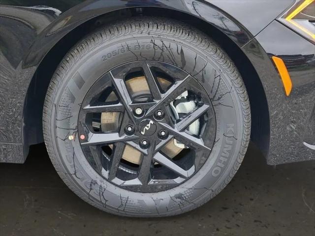 2026 Kia K5 LXS FWD