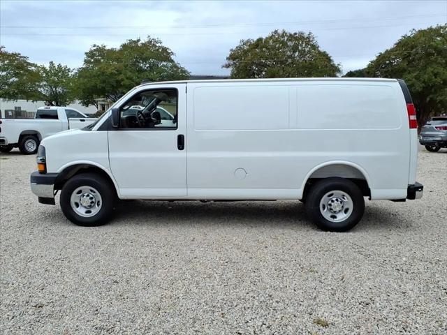 2025 Chevrolet Express Cargo Van RWD 2500 Regular Wheelbase WT