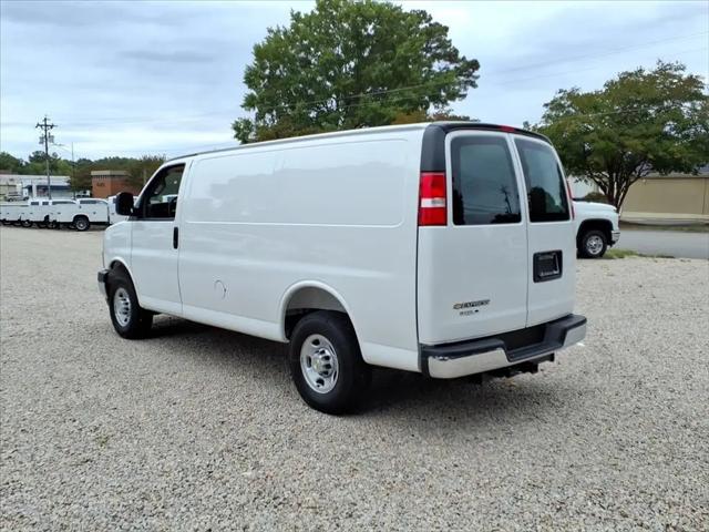 2025 Chevrolet Express Cargo Van RWD 2500 Regular Wheelbase WT