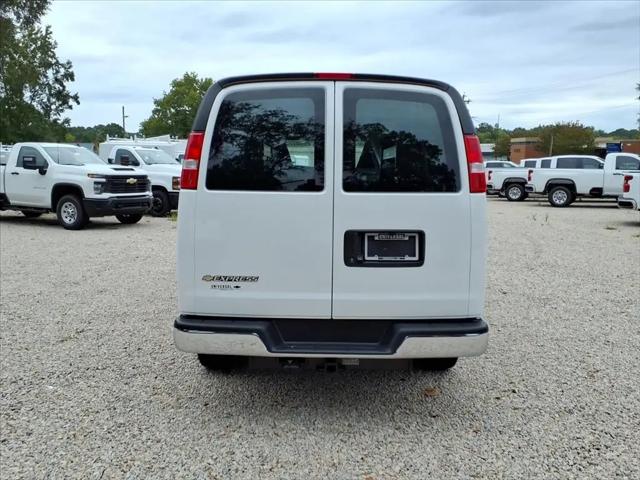 2025 Chevrolet Express Cargo Van RWD 2500 Regular Wheelbase WT