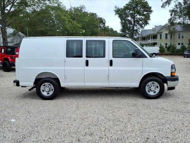 2025 Chevrolet Express Cargo Van RWD 2500 Regular Wheelbase WT