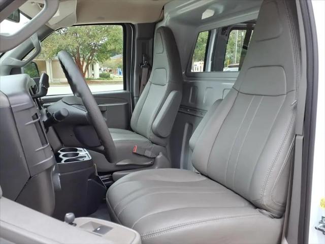 2025 Chevrolet Express Cargo Van RWD 2500 Regular Wheelbase WT