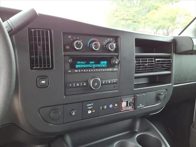 2025 Chevrolet Express Cargo Van RWD 2500 Regular Wheelbase WT