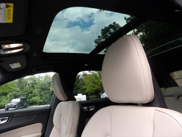 2026 Volvo XC60 B5 Core