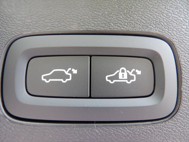 2026 Volvo XC60 B5 Core