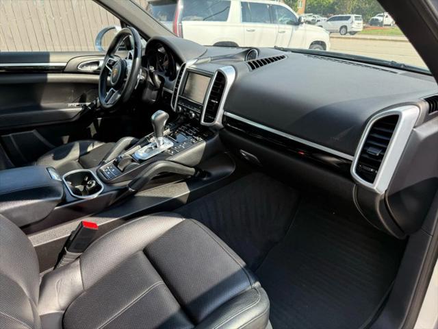 2016 Porsche Cayenne Base