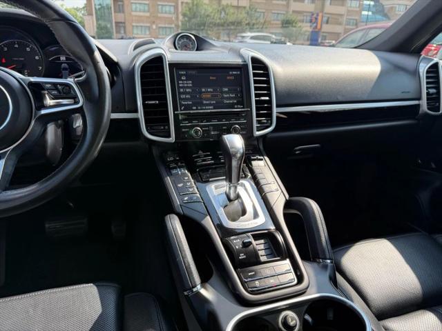 2016 Porsche Cayenne Base