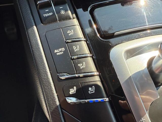 2016 Porsche Cayenne Base
