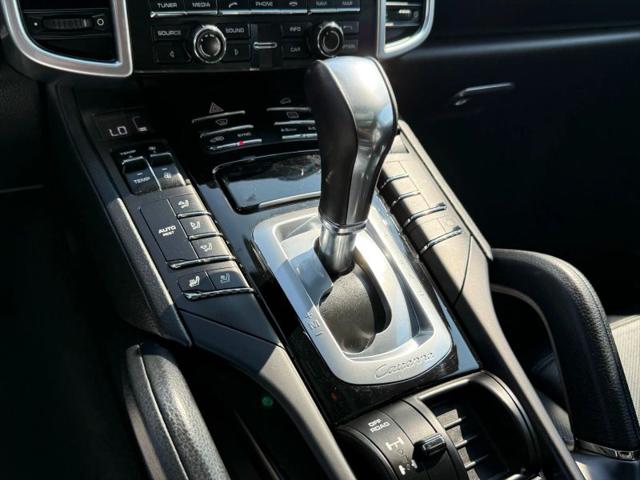 2016 Porsche Cayenne Base