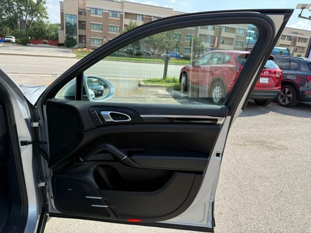 2016 Porsche Cayenne Base