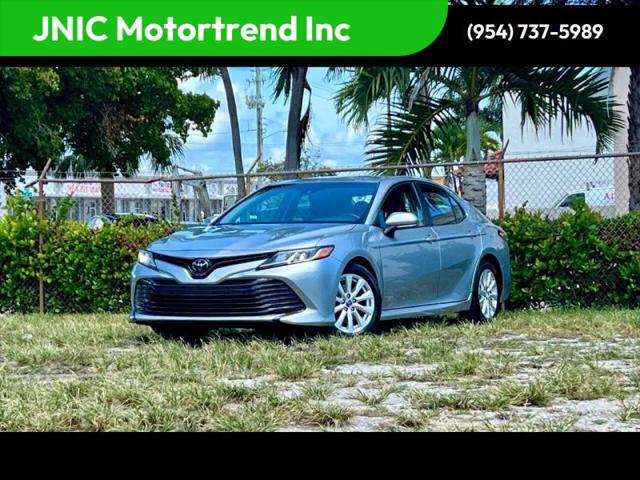 2018 Toyota Camry LE for sale in Oakland Park, FL