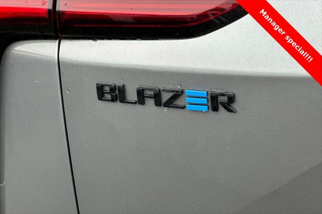 2025 Chevrolet V Blazer eAWD LT