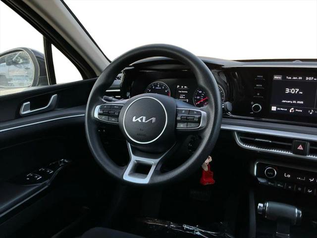 2022 Kia K5 LX