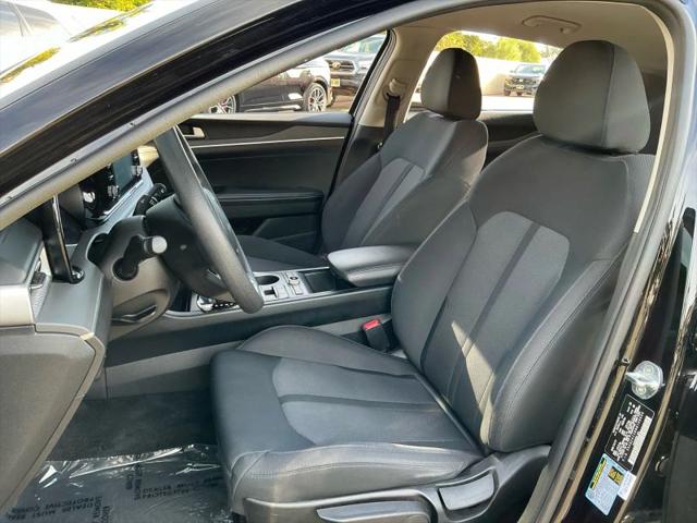 2022 Kia K5 LX