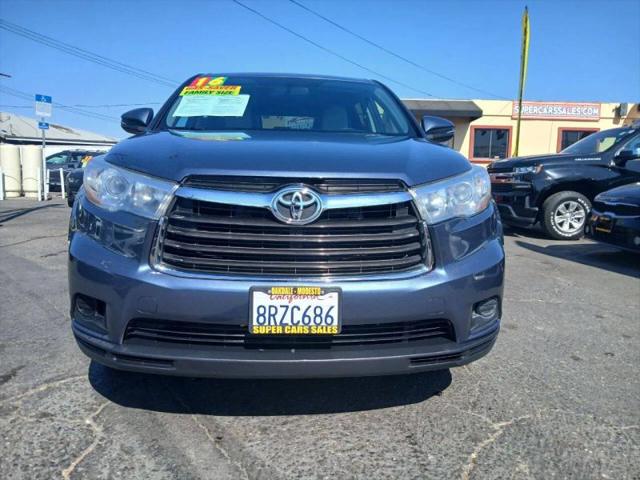 2016 Toyota Highlander LE V6