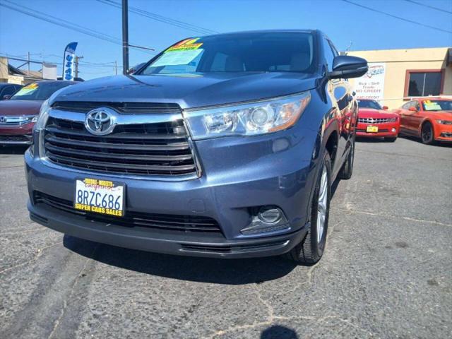 2016 Toyota Highlander LE V6