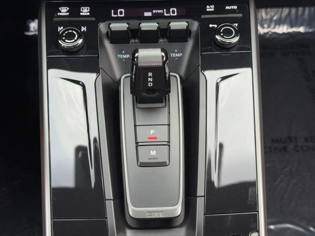 2025 Porsche 911 Carrera