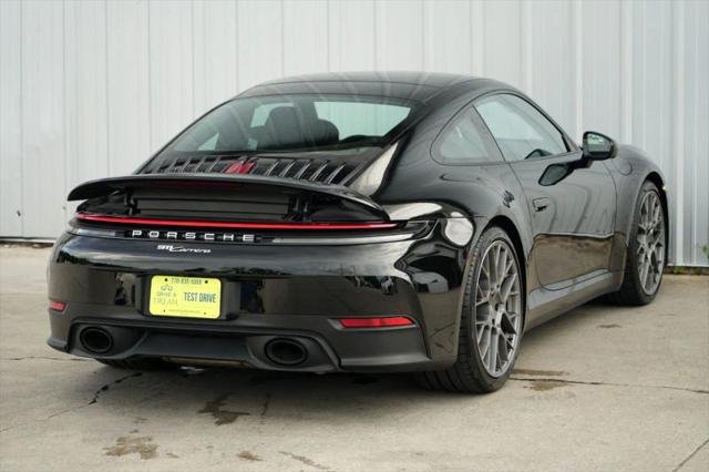 2025 Porsche 911 Carrera