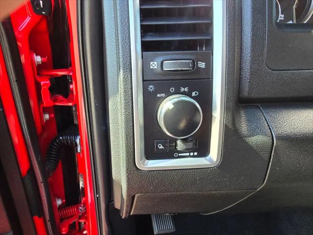 2023 Ram 1500 Classic SLT Crew Cab 4x4 5'7" Box
