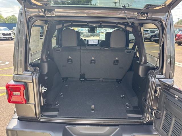 2025 Jeep Wrangler 4-Door Summit 4x4