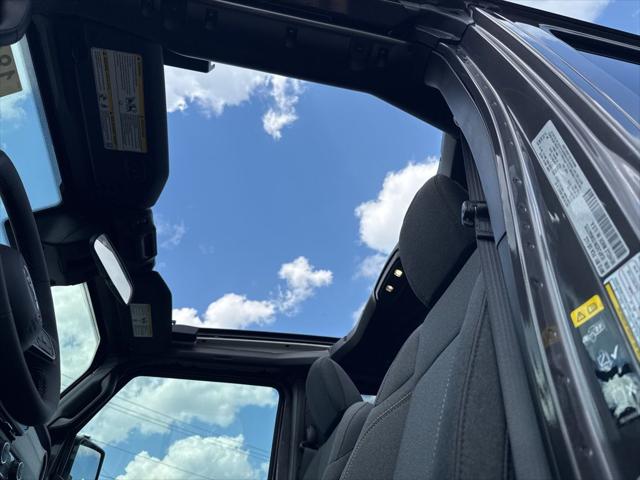 2025 Jeep Wrangler 4-Door Summit 4x4