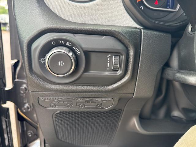 2025 Jeep Wrangler 4-Door Summit 4x4