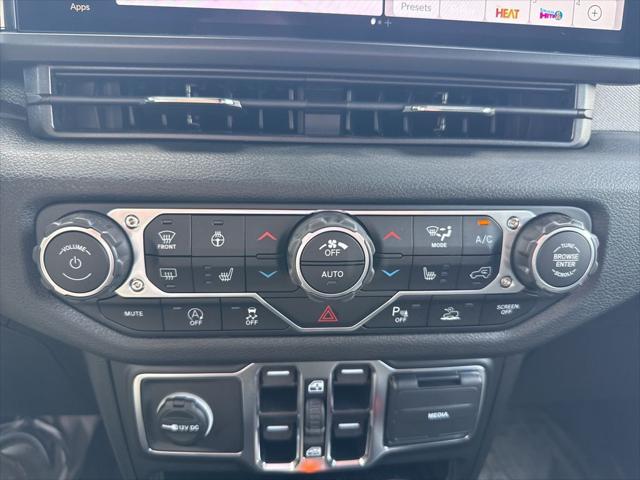 2025 Jeep Wrangler 4-Door Summit 4x4