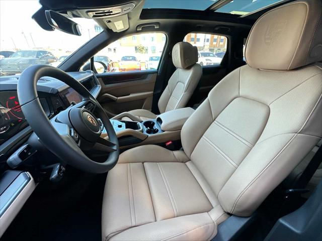 2025 Porsche Cayenne Unknown