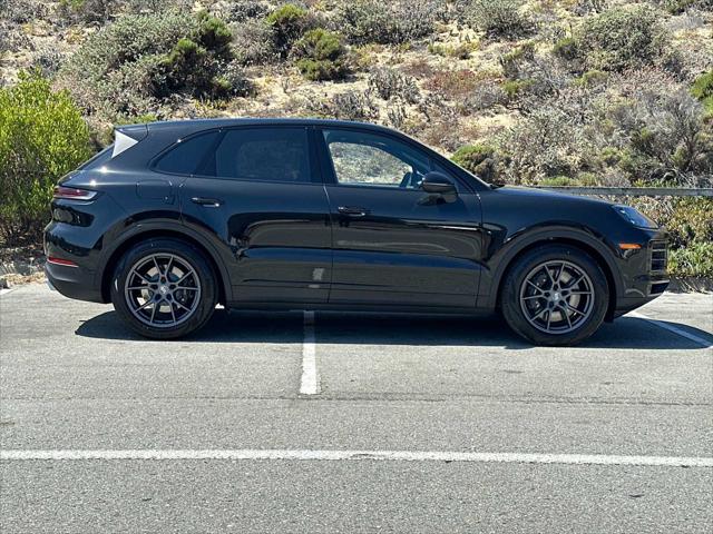 2025 Porsche Cayenne Unknown