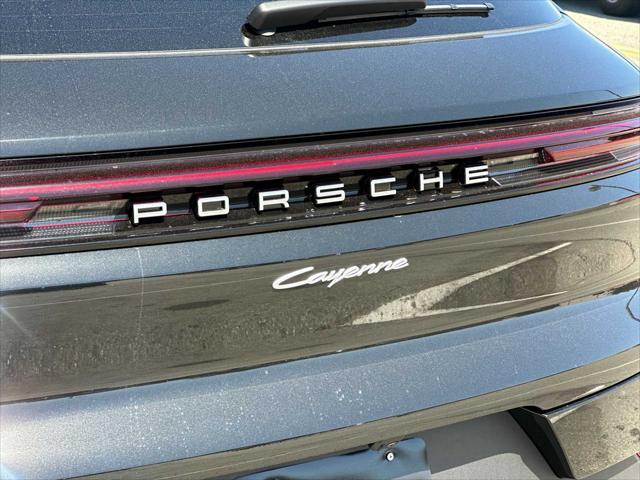 2025 Porsche Cayenne Unknown