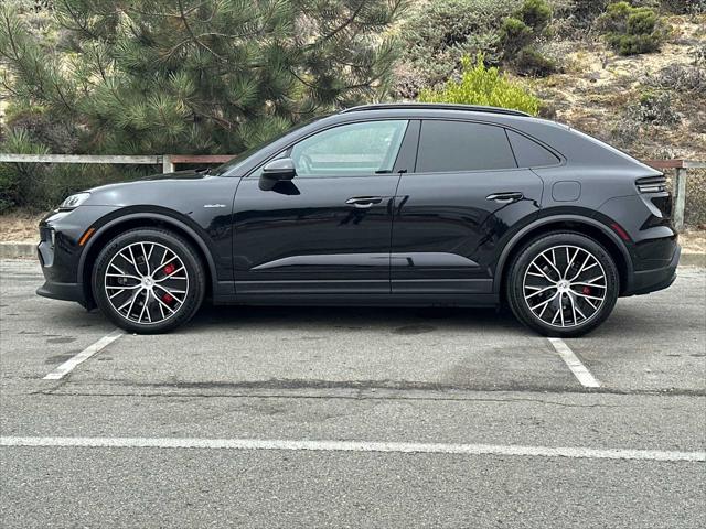 2025 Porsche Macan Electric 4S