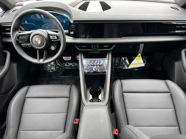 2025 Porsche Macan Electric 4S