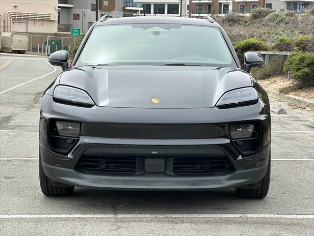 2025 Porsche Macan Electric 4S