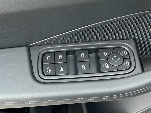 2025 Porsche Macan Electric 4S