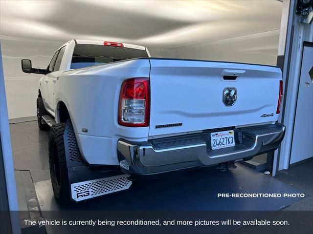 2021 RAM 3500 Big Horn Crew Cab 4x4 8 Box