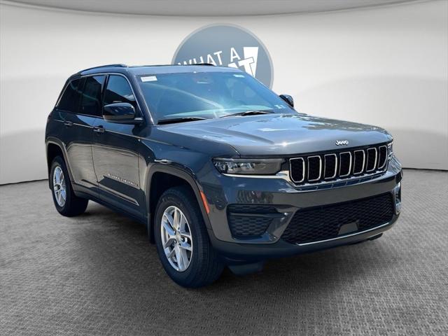 2025 Jeep Grand Cherokee GRAND CHEROKEE LAREDO X 4X4 2025 Jeep Grand Cherokee GRAND CHEROKEE LAREDO X 4X4