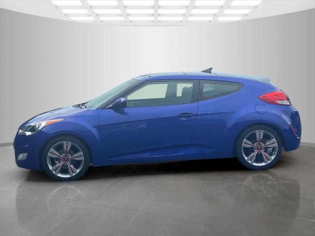 2013 Hyundai Veloster Base w/Black