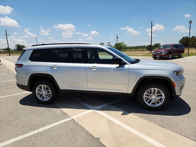 2025 Jeep Grand Cherokee L Laredo X 4x4