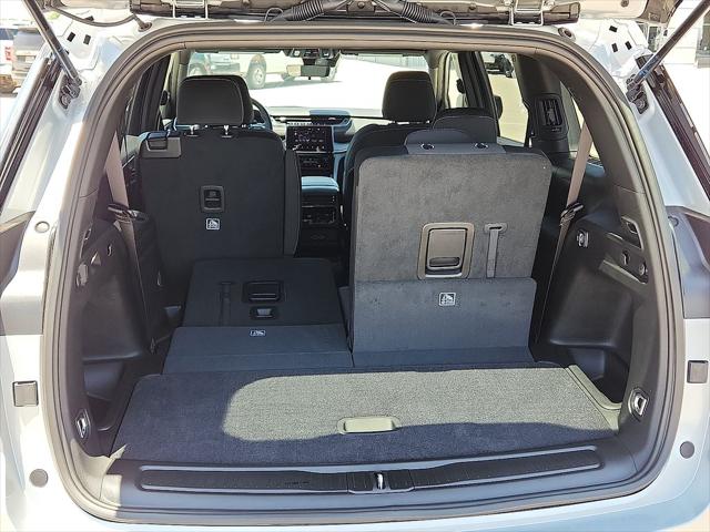 2025 Jeep Grand Cherokee L Laredo X 4x4
