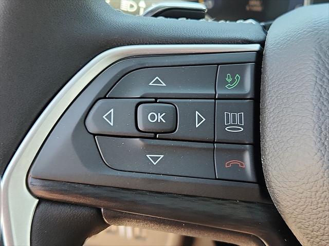 2025 Jeep Grand Cherokee L Laredo X 4x4