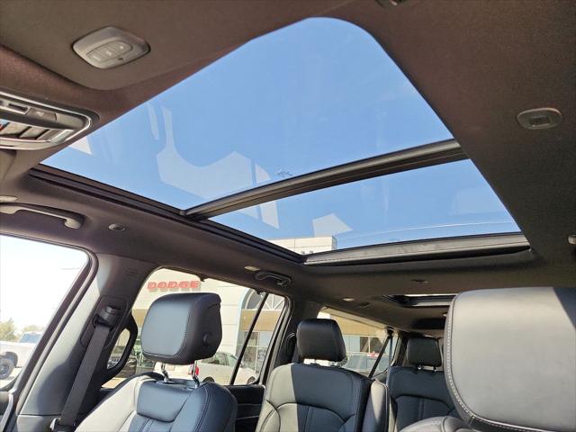 2025 Jeep Wagoneer Series II Carbide 4x4