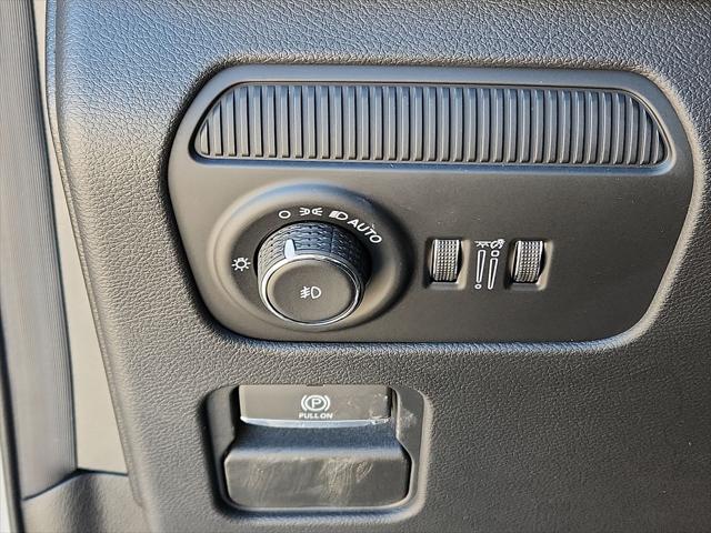 2025 Jeep Wagoneer Series II Carbide 4x4