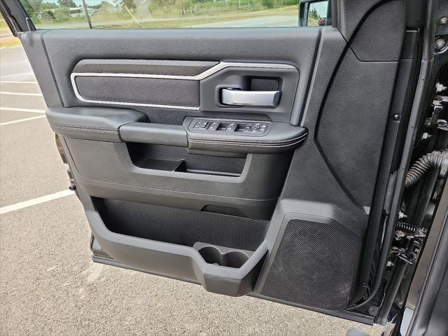 2025 Ram 2500 Big Horn Crew Cab 4x4 6'4" Box