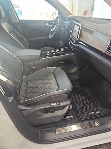 2026 Volkswagen Atlas SEL Premium R-Line