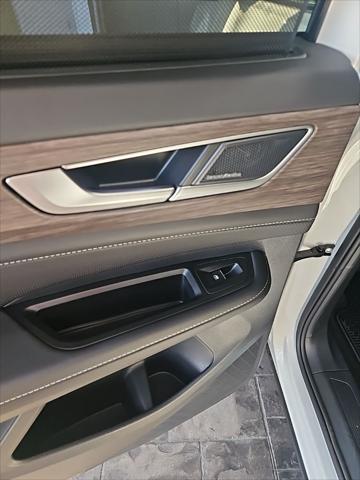 2026 Volkswagen Atlas SEL Premium R-Line