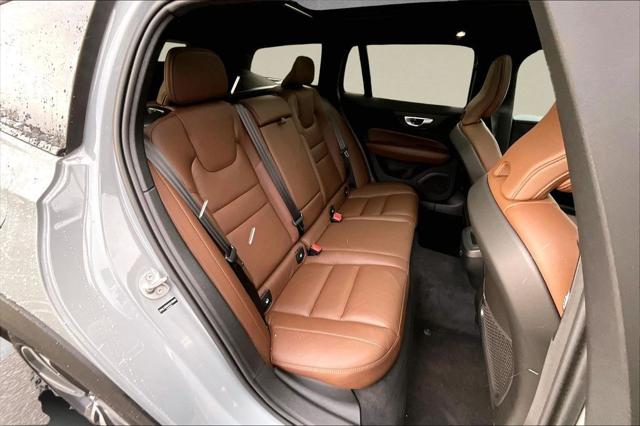 2026 Volvo V60 Cross Country Plus, B5 AWD Gas (mild hybrid)