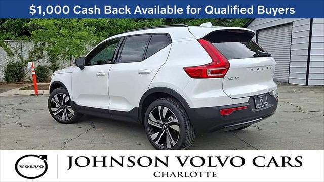 2026 Volvo XC40 Ultra, B5 AWD Gas (mild hybrid), Dark