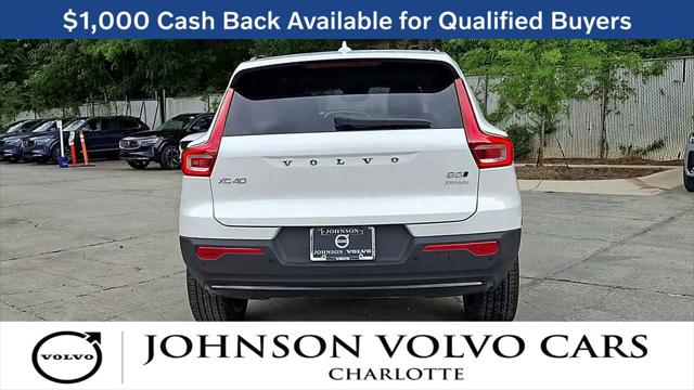 2026 Volvo XC40 Ultra, B5 AWD Gas (mild hybrid), Dark