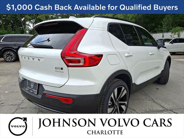 2026 Volvo XC40 Ultra, B5 AWD Gas (mild hybrid), Dark